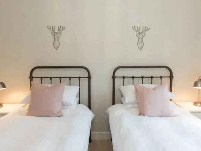 Stag Cottage