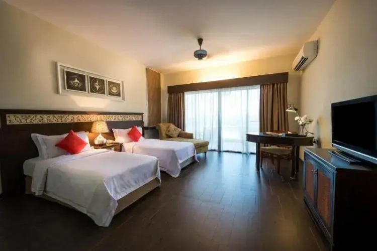 Deluxe Twin room with balcony
