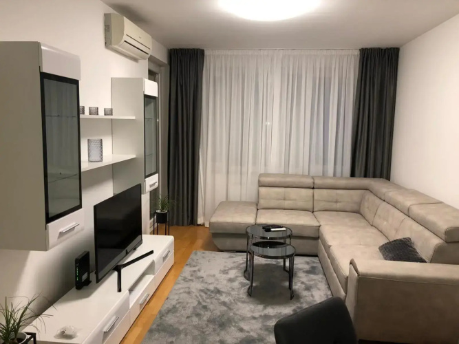 Apartment Queen