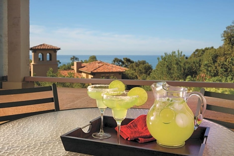 2 Bedrooms Quadruple Villa with balcony
