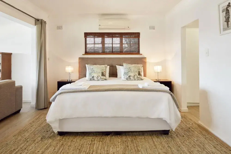 Garvies Surf House