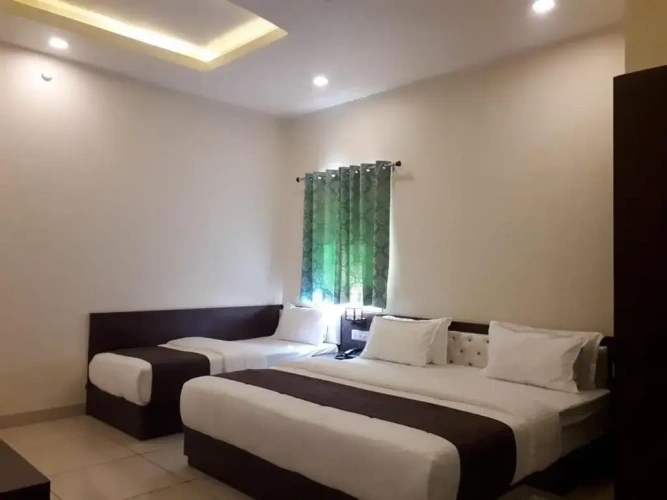 Luxury Triple room