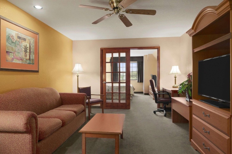 1 Bedroom Double Suite