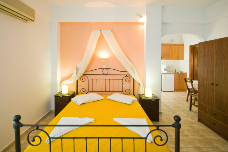 Anessis Apartments