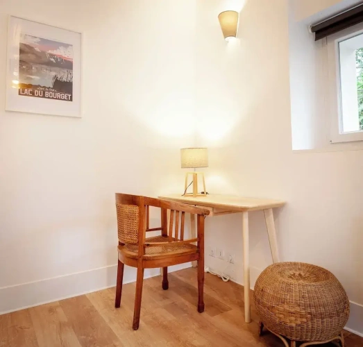 3 Bedrooms Comfort Cottage with garden view