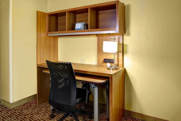 MainStay Suite
