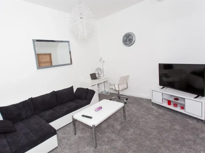 Deluxe Apartment