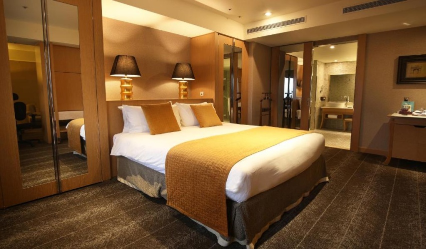 Double Suite