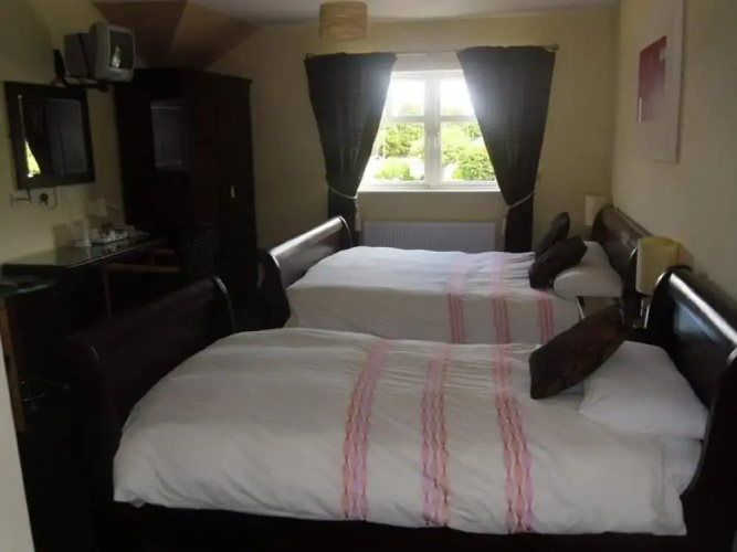 Laragh House