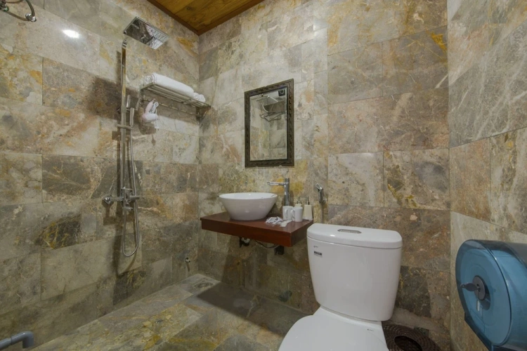 Standard Single Family room