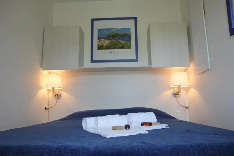 3 Bedrooms Apartment