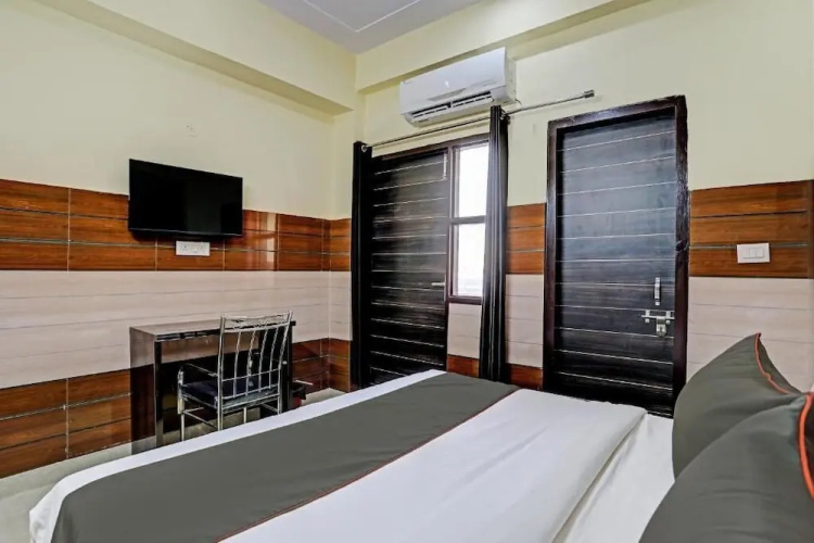Hotel Lyf Suites Noida 63
