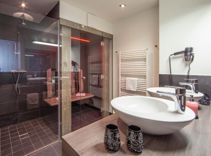 2 Bedrooms Apartment with balcony