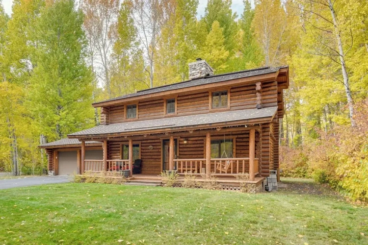 3 Bedrooms Cottage