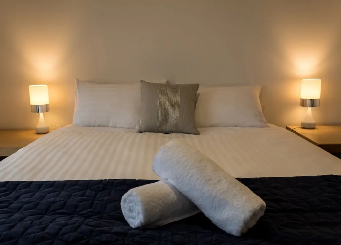 2 Bedrooms Executive Apartment with mountain view