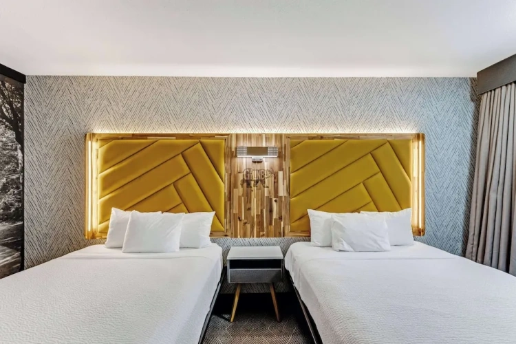 2 Bedrooms Standard Sextuple room with balcony