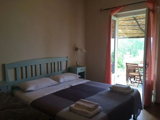 2 Bedrooms Cottage with lake view