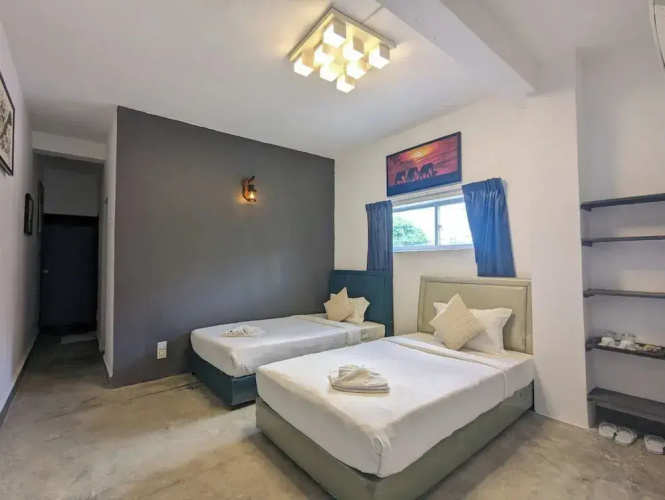 FourRest Hostel