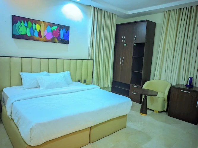 Executive Single room with lake view
