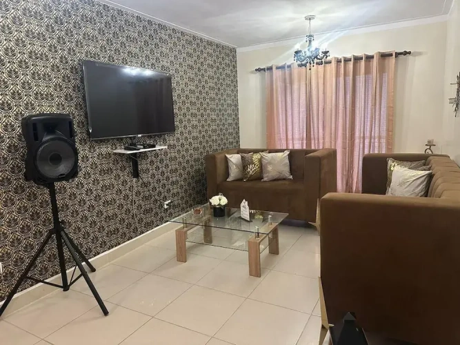 Deluxe Apartment
