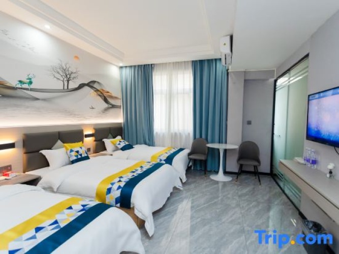 Deluxe Triple room