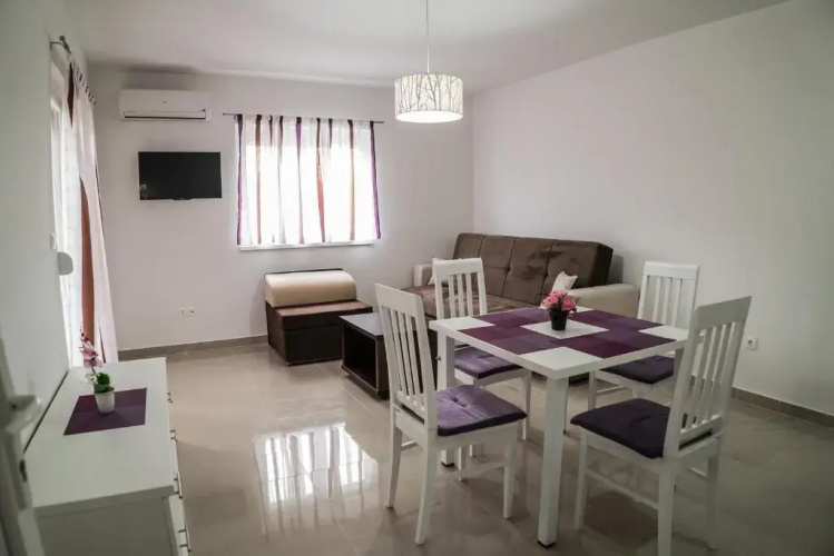 Apartments Malina