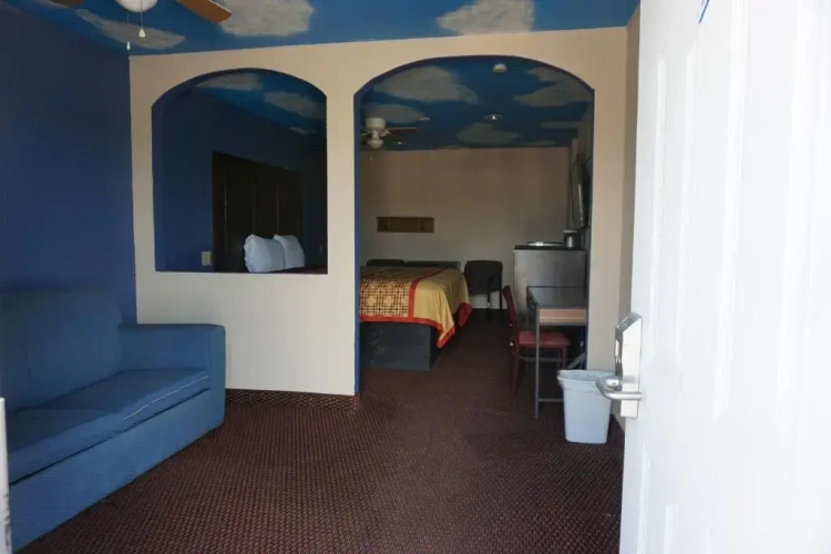 Standard Suite