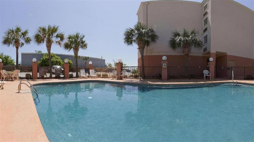Holiday Inn Biloxi photo 12
