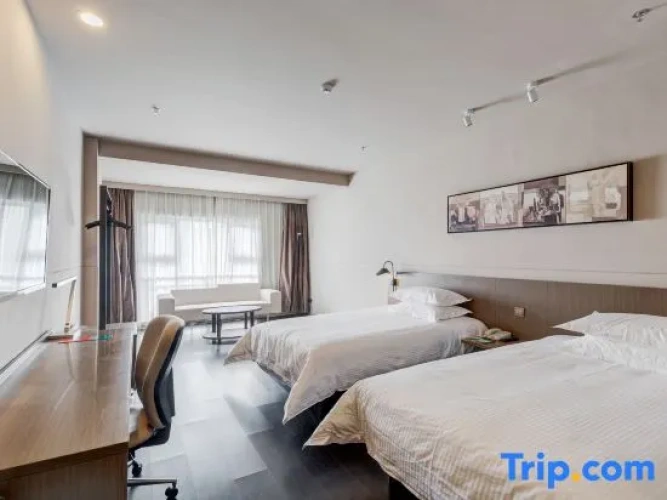 Deluxe Double room with view