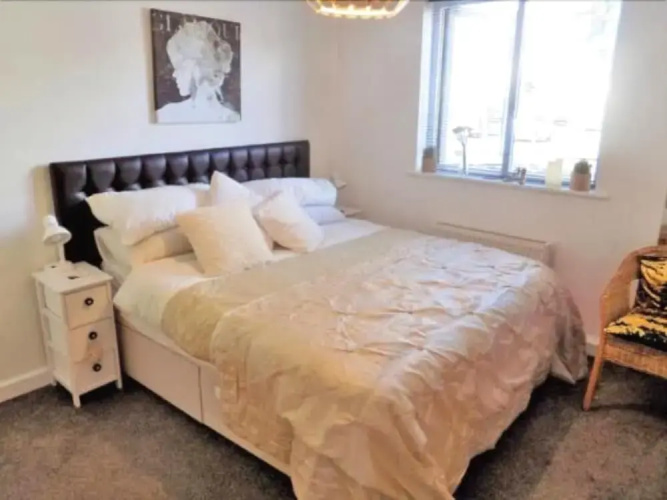 Cardiff Central Apartment