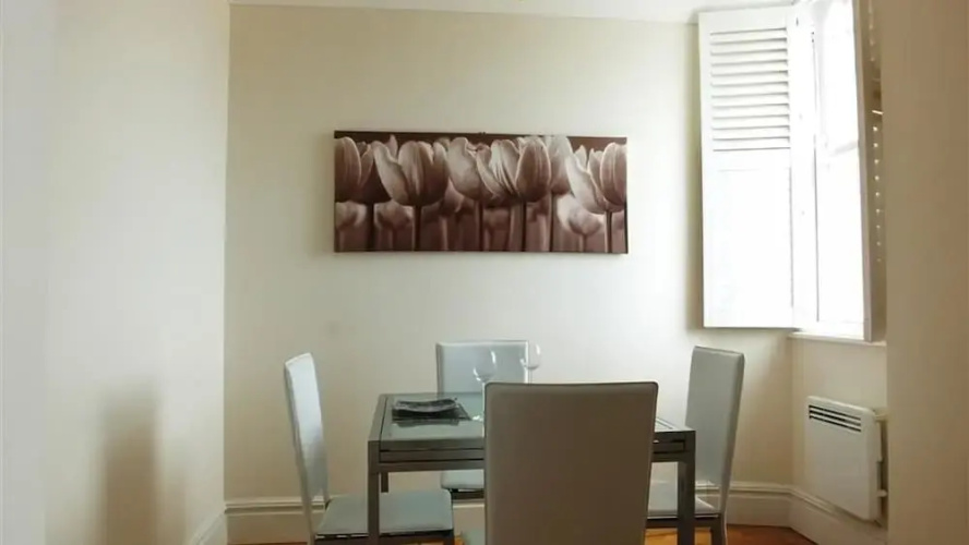 Paragon House 3