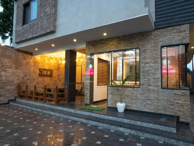 Hotel Gems Inn