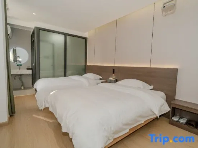Premium Twin room