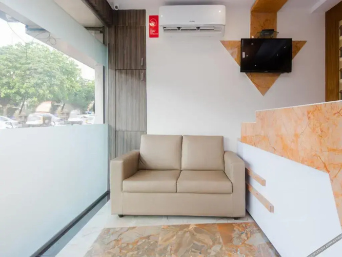 Golden Arch By OYO Rooms