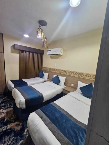 Standard Triple room