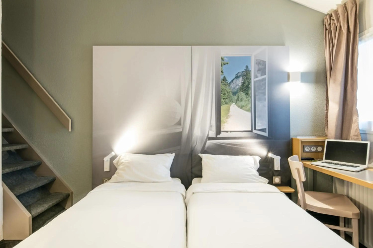 B&B HOTEL Grenoble Université 1