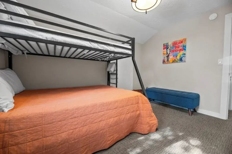 Brooklyn Cabins