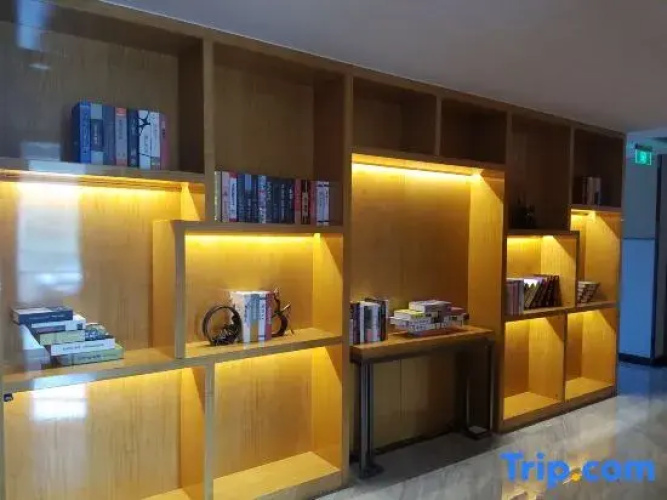 Yuejing Hotel