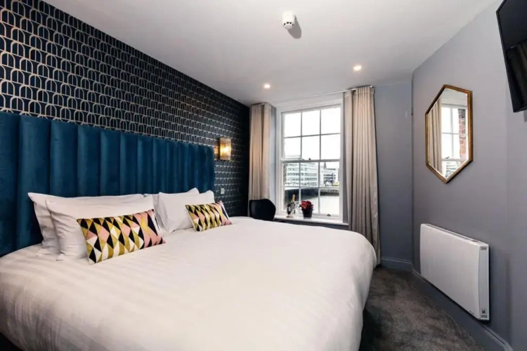 Superior Twin room