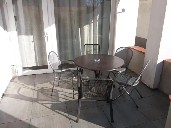 3 Bedrooms Apartment