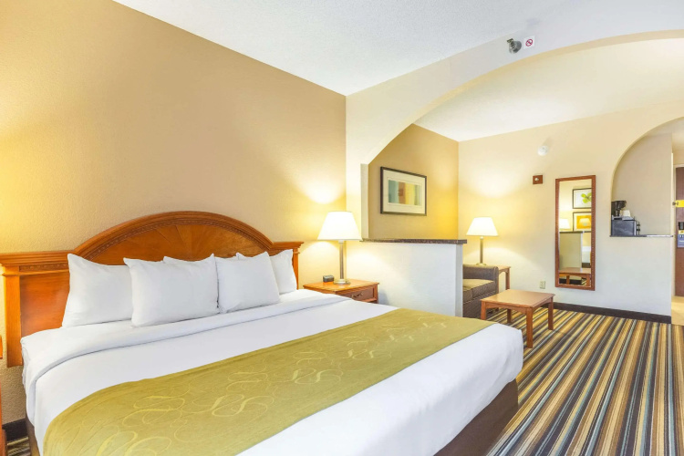 Comfort Suites Chesapeake - Norfolk