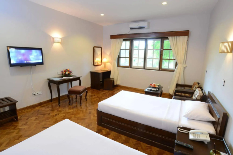 Arthawka Hotel