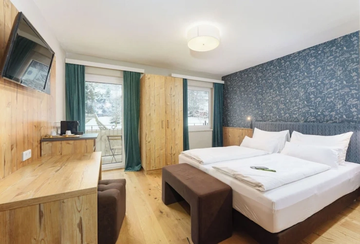 Comfort Double room with balcony and with mountain view