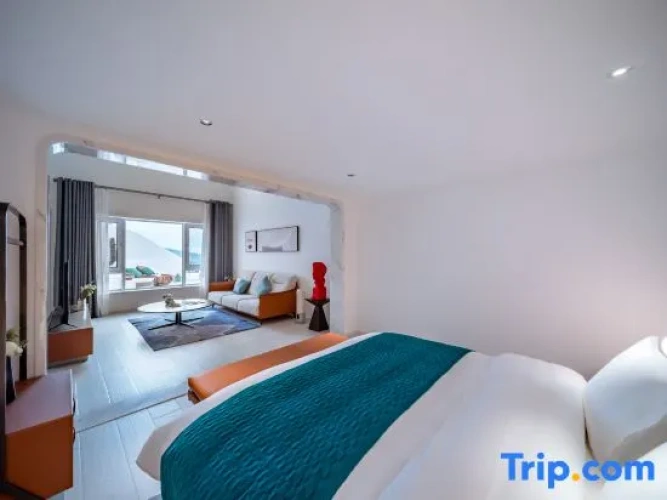 2 Bedrooms Family Suite with sea view