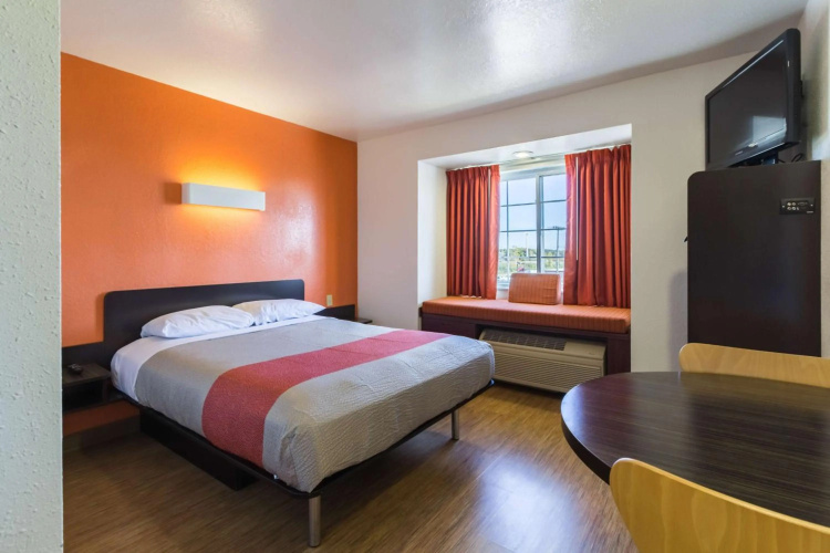Motel 6 Huron, OH - Sandusky