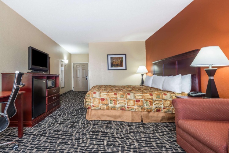 Deluxe Double Suite