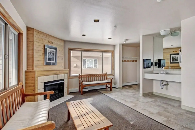 WHKM Watch Hill 2 bed 2 bath