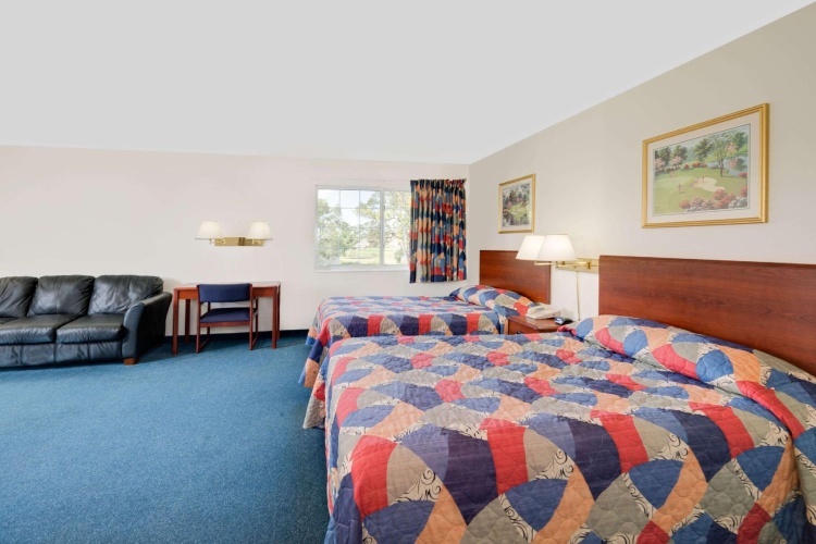 Quadruple Suite