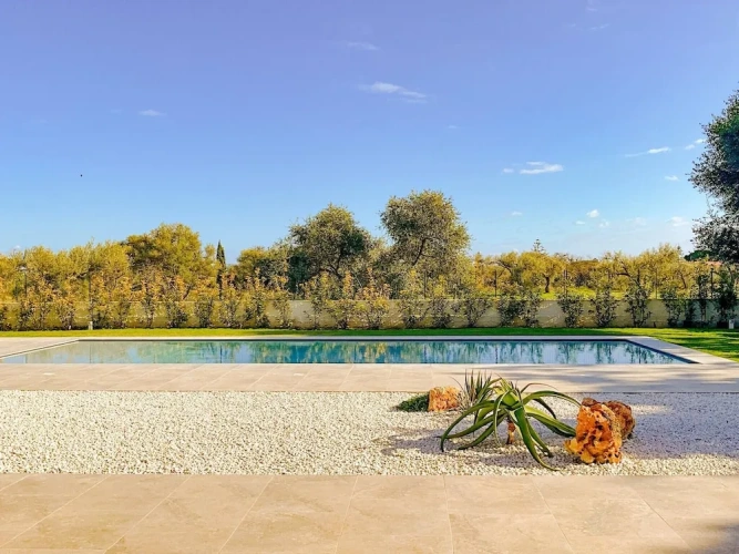 2 Bedrooms Villa