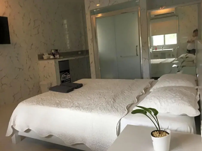 Sena Gladyz Suites